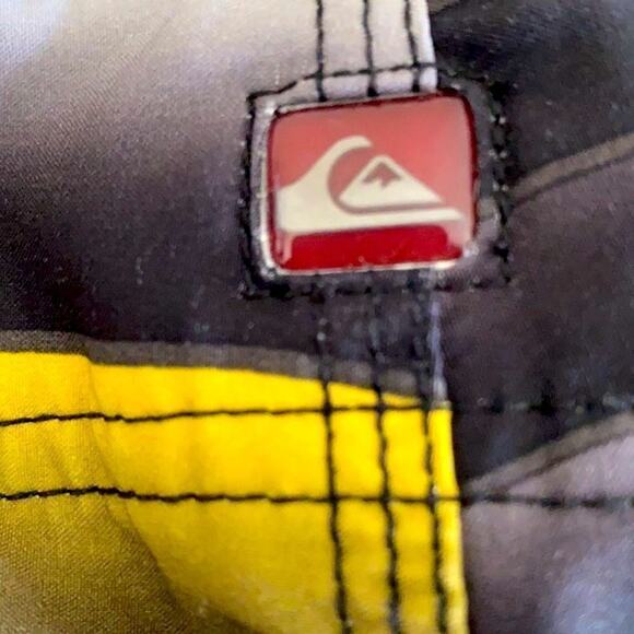 Quiksilver Board Shorts Colorful 34 - Picture 4 of 13